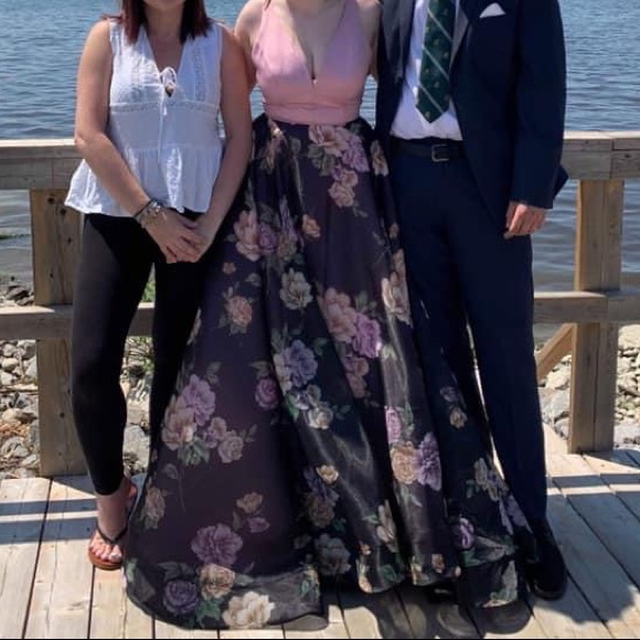 prom dress - Picture 1 of 1